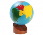 Globus mit Erdteilen in Farben