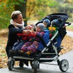 Winther Buggy 4 Kids ST 4 alle Sitze mit 5-Punkt-Sicherheitsgurten (Zoom)